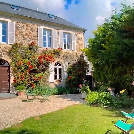 Holiday home Pilea, Maison A La Campagne Avec Grand Jardin Saint-Agnan-le-Malherbe